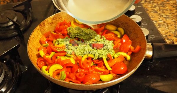 dereotlu-sebzeli-tam-buğday-makarna