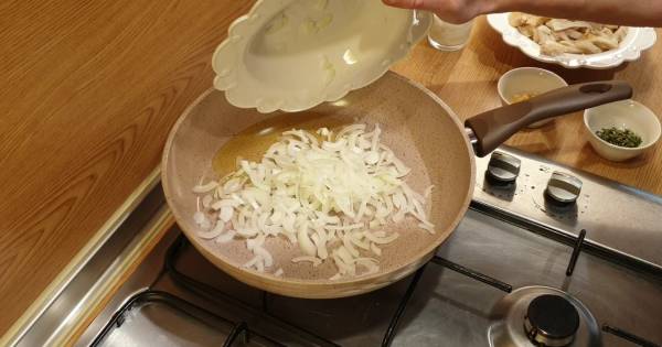 istiridye-mantarli-fettuccine-makarna-adim-2