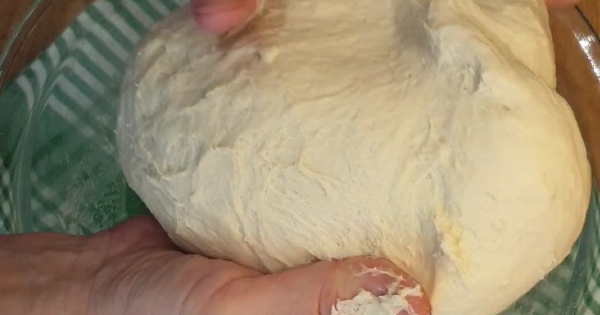 salamli-peynirli-orgu-ekmek-asamasi4