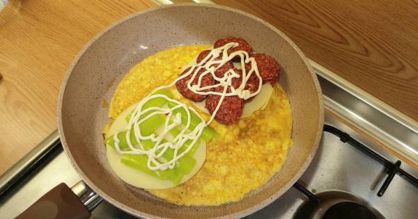 sandvic-omlet-adim-5