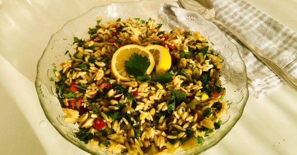 Şehriyeli Salata