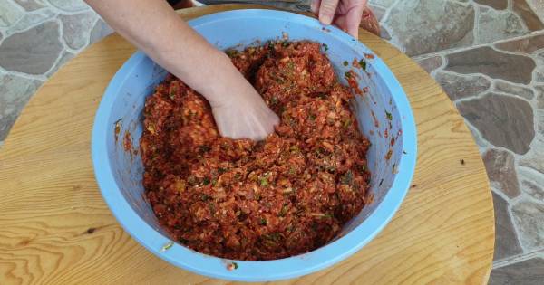 ev-yapimi-lahmacun-adim-2