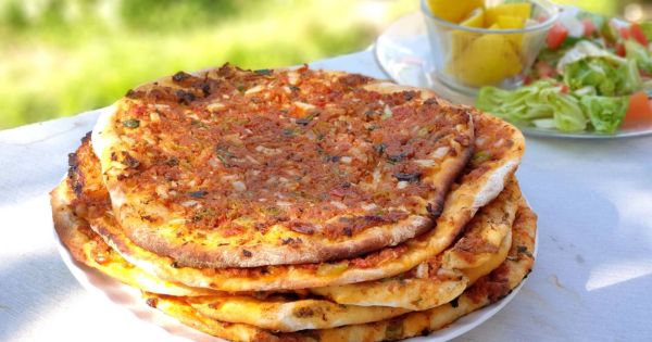 Ev Yapımı Lahmacun