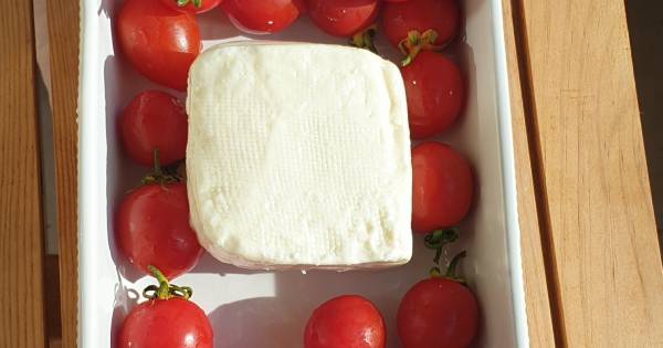 firinlanmis-domatesli-peynirli-makarna-adim-2
