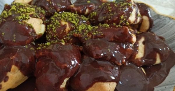 Kremalı Profiterol