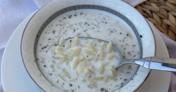 Şehriyeli Yaz Çorbası
