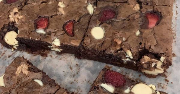 Çilekli Brownie