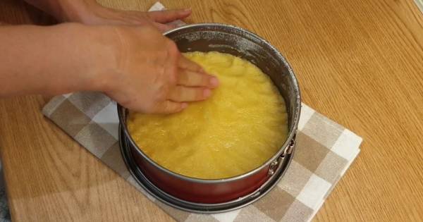 elma-ve-tarcinli-pasta-adim-4