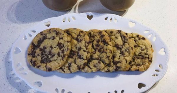 Chocolate Chip Cookies