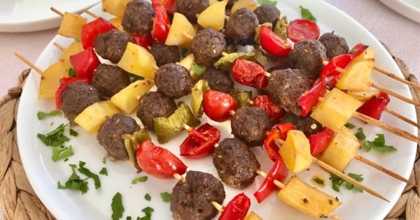 Çöp Şişte Sebzeli Köfte Dizme