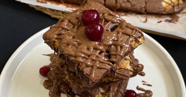 visneli-beyaz-cikolatali-brownie-adim-5
