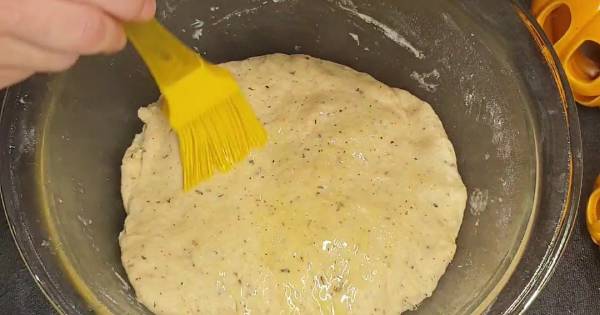 sarimsakli-ekmek-adim-4