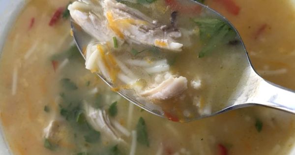 Şehriyeli Tavuk Çorbası