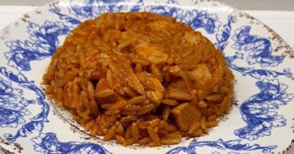 Tavuklu Arpa Şehriye Pilavı
