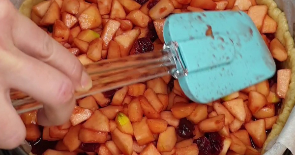 kalpli-elmali-pasta5
