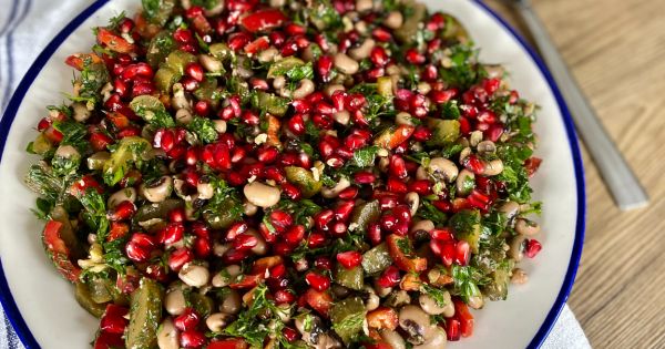 Narlı Kuru Börülce Salatası
