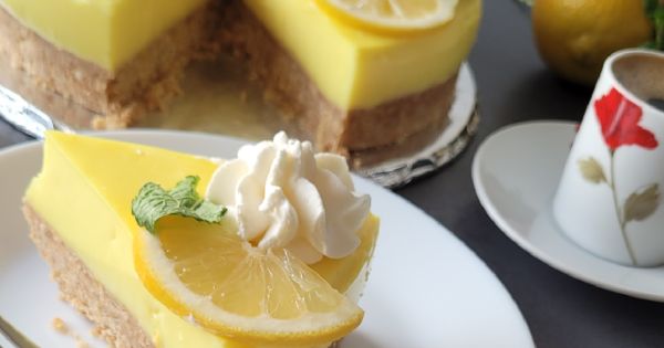 Cheesecake Görünümlü Limonlu Muhallebi
