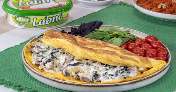Labneli ve Sebzeli Omlet
