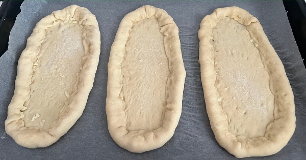 mini-pizza-tarifi-adim-6-chef-necla-aktas