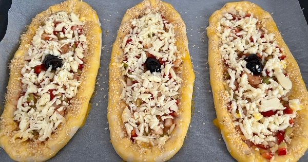 mini-pizza-tarifi-adim-9-chef-necla-aktas