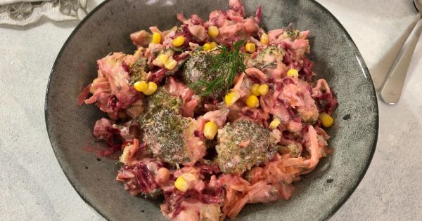 Yoğurtlu Pancarlı Brokoli Salatası