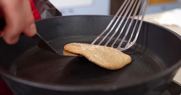 yulafli-muzlu-pancake-asama3