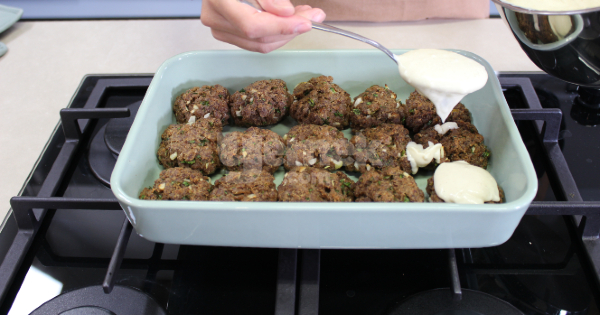 besamel-soslu-kofte-yapilisi-14