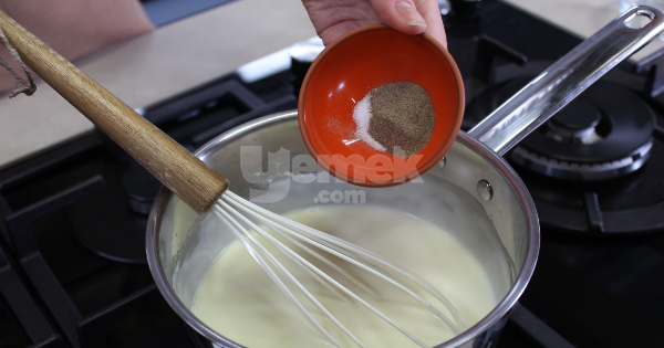 besamel-soslu-kofte-yapilisi-9
