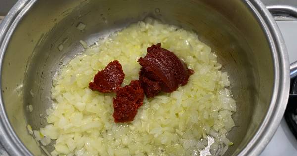 bulgur-kofteli-yesil-mercimek-yemegi-yapim5