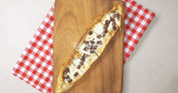 kavurmali-kasarli-pide-8