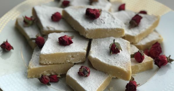 Saray Helvası