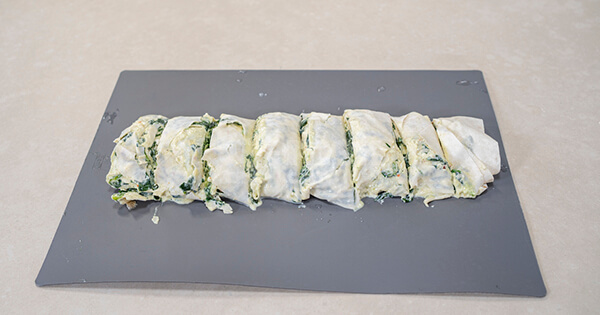 ispanakli-peynirli-rulo-borek-asama-11