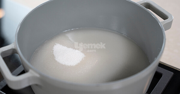 nevzine-tatlisi-asama1-yemekcom