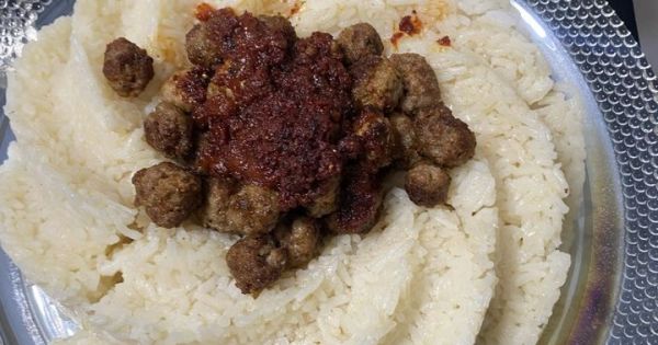 Köfteli Hasan Paşa Pilavı
