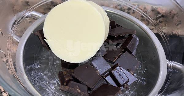 15-dakikada-cilekli-brownie-yapim2