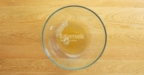 iki-malzemeli-cikolatali-mousse-asama-2