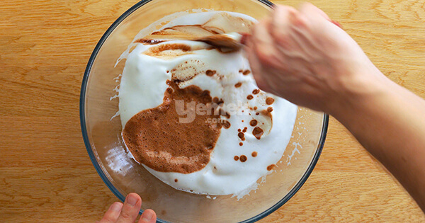 iki-malzemeli-cikolatali-mousse-asama-7