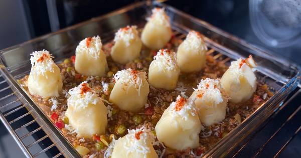 kiymali-bezelyeli-patates-puresi-yapim7
