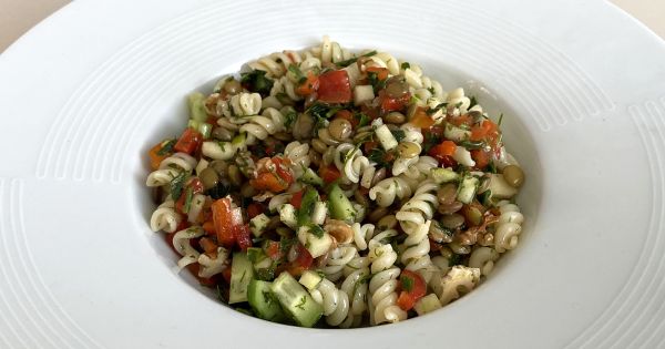 Makarna Salatası