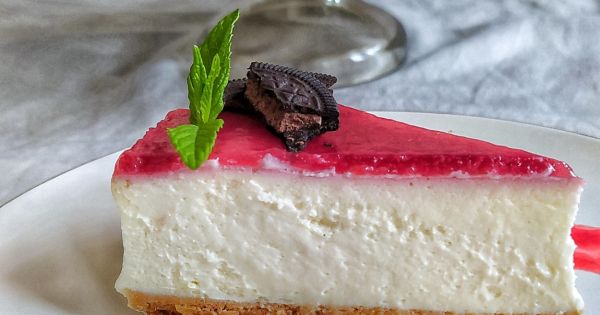 Vişne Soslu Cheesecake