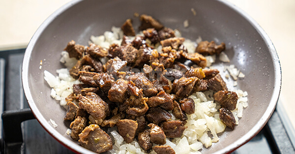 kavurmali-bulgur-pilavi-asama-8