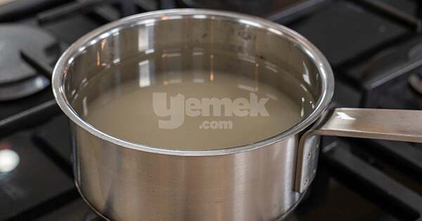 kesme-irmik-tatlisi-asama-10
