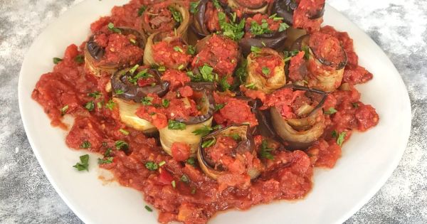 Zeytinyağlı Patlıcan Sarma