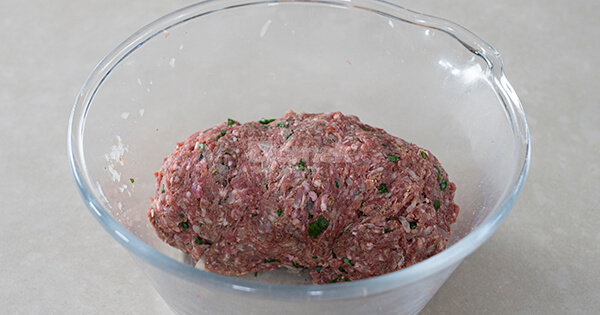 kofte-ekmek-asama3-yemekcom