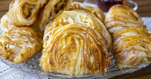 Patatesli Midye Börek