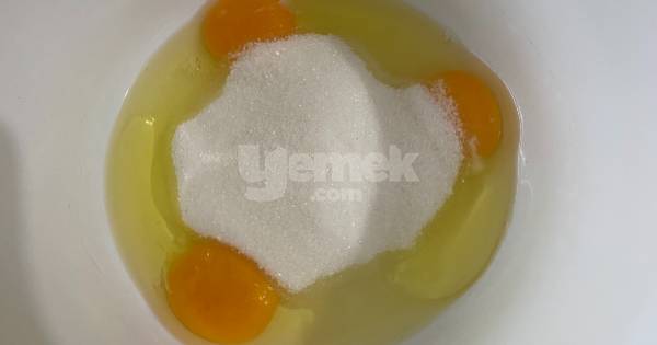 suyla-yapilan-pamuk-kek1
