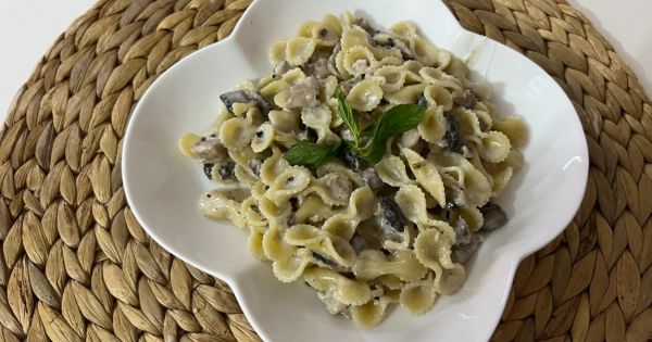 Tavuklu Mantarlı Kremalı Makarna