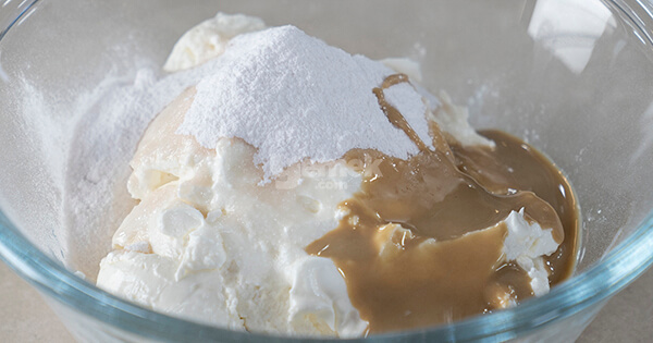 bal-kabakli-pismeyen-cheesecake-asama5-yemekcom