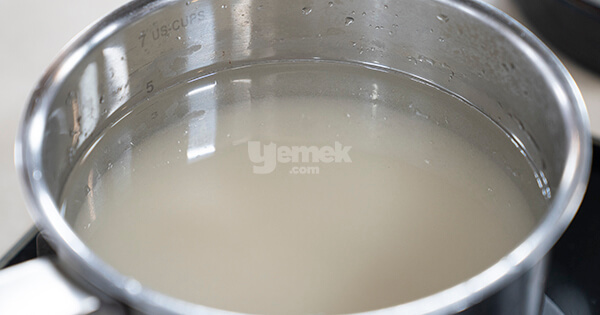 ispanaktan-yalanci-fistik-sarma-asama3-yemekcom