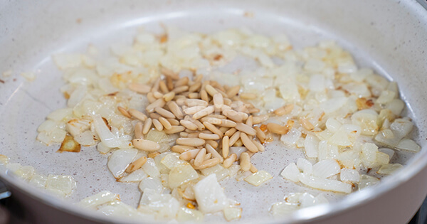 kestaneli-ic-pilav-asamaa2-yemekcom
